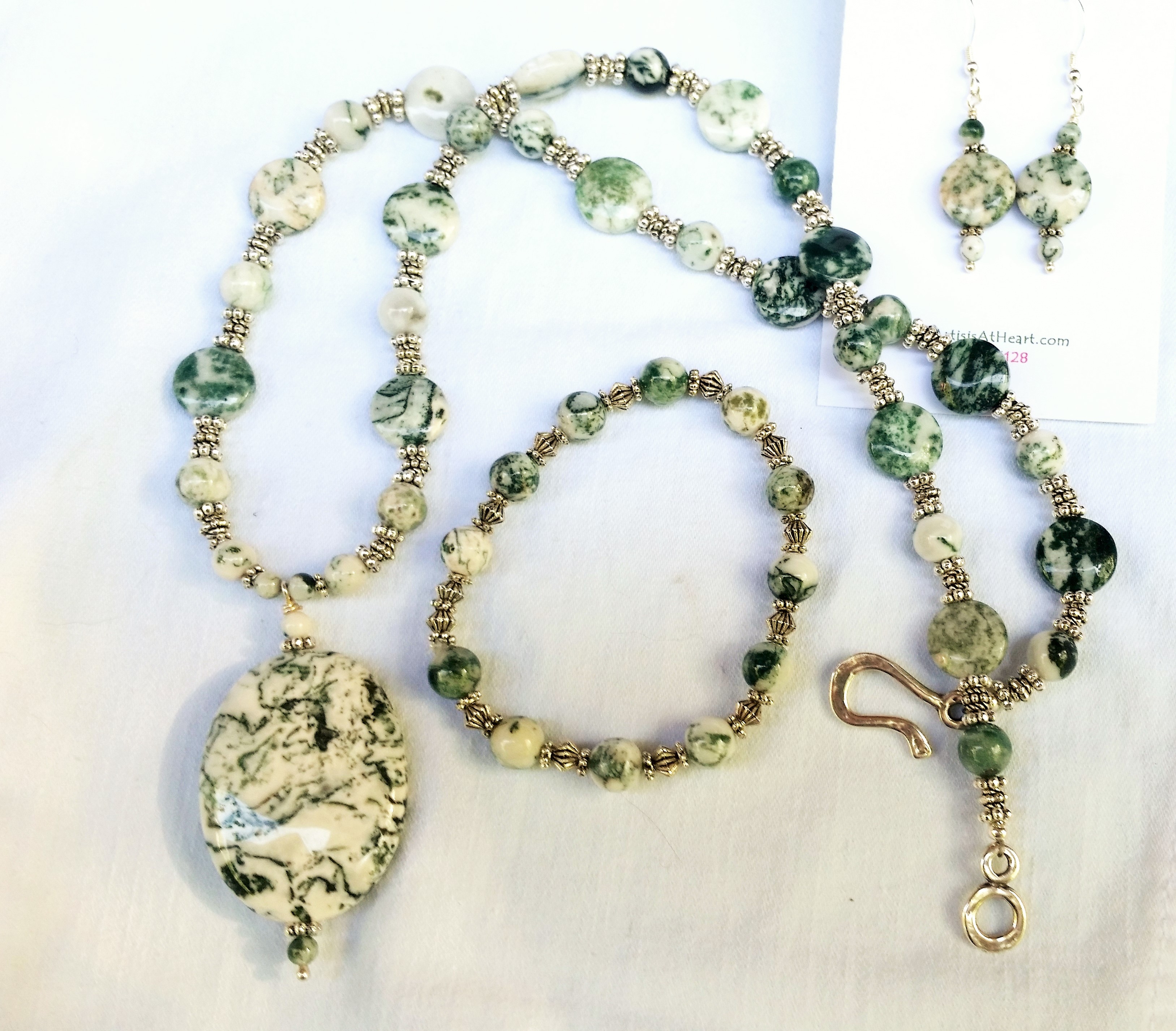 Green Agate Necklace, Earrings and Bracelet